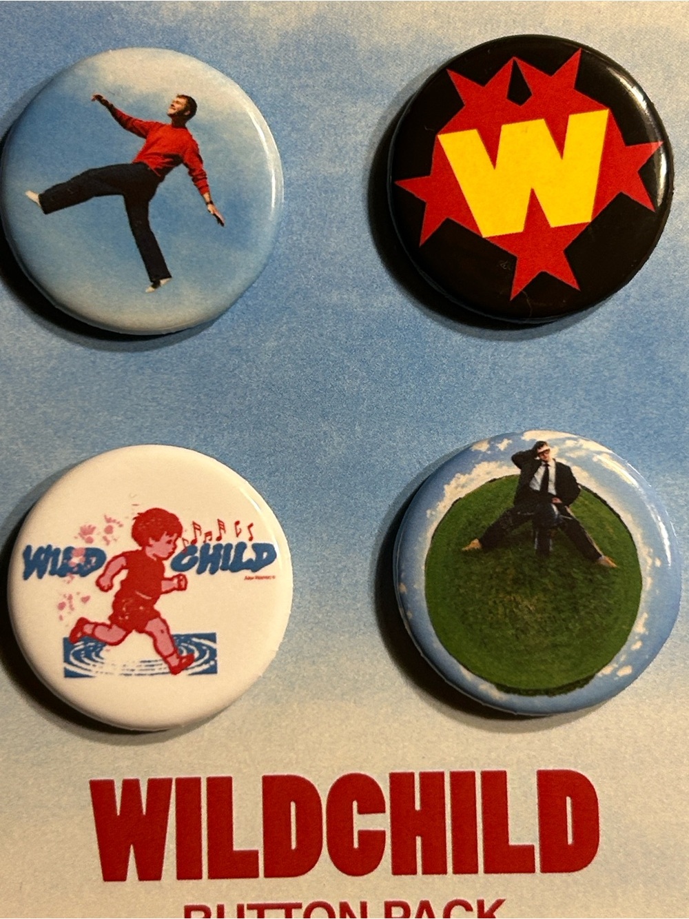 Alex Warren, listening party exclusive pins, wildchild - Picture 2 of 3